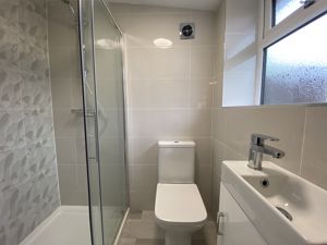 ANNEX BATHROOM- click for photo gallery